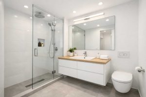 Small bathroom after renovation - bright and spacious